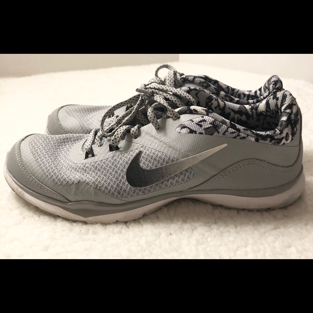 Nike Training Flex TR5 -Gry w/ leopard-size 7